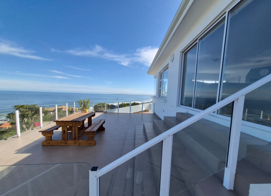 5 Bedroom Property for Sale in Dana Bay Western Cape
